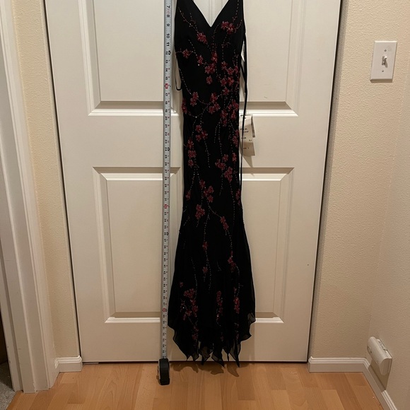 Elegant Beaded Gown - Picture 15 of 16